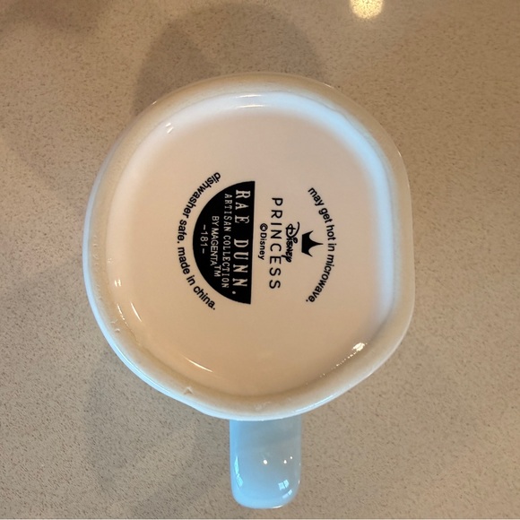 Snow White Rae Dunn mug - Picture 3 of 3